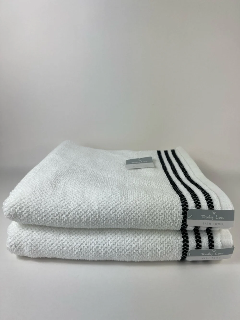 Truly Lou Bath Towels Soft White Cotton with Black Stripe Trim Set of 2 NEW